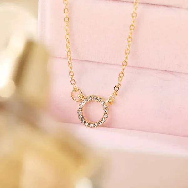 Fashion Trend Elegant Jewelry Simple Crystal Circle Pendant Necklace Golden Color Unquie Women Necklace Party Gift Wholesale - Image 4